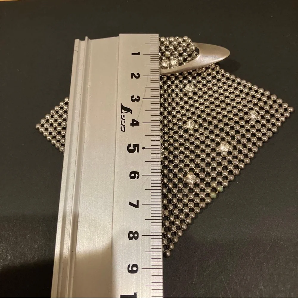 Silver Mesh Rhinestone Brooch - Picture 4 of 12